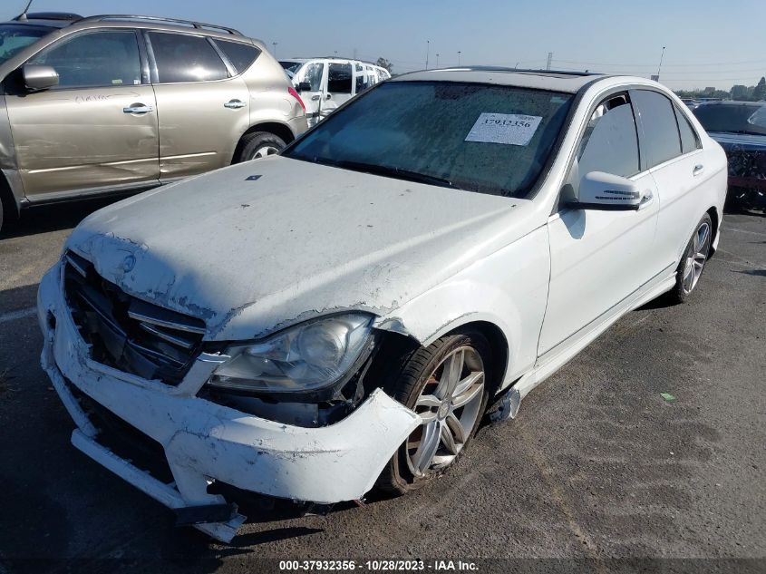 2014 MERCEDES-BENZ C 250 SPORT/LUXURY - WDDGF4HB2ER314767