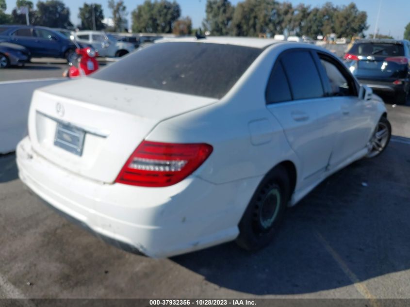 2014 MERCEDES-BENZ C 250 SPORT/LUXURY - WDDGF4HB2ER314767