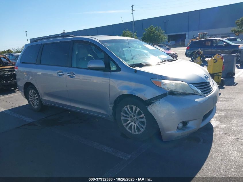 5TDYK3DC8ES486497 2014 TOYOTA SIENNA, photo no. 1