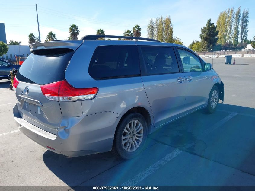 5TDYK3DC8ES486497 2014 TOYOTA SIENNA, photo no. 4