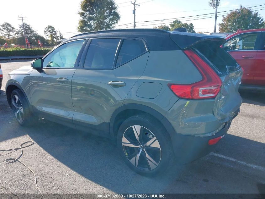 2021 VOLVO XC40 RECHARGE PURE ELECTRIC P8 - YV4ED3URXM2528365