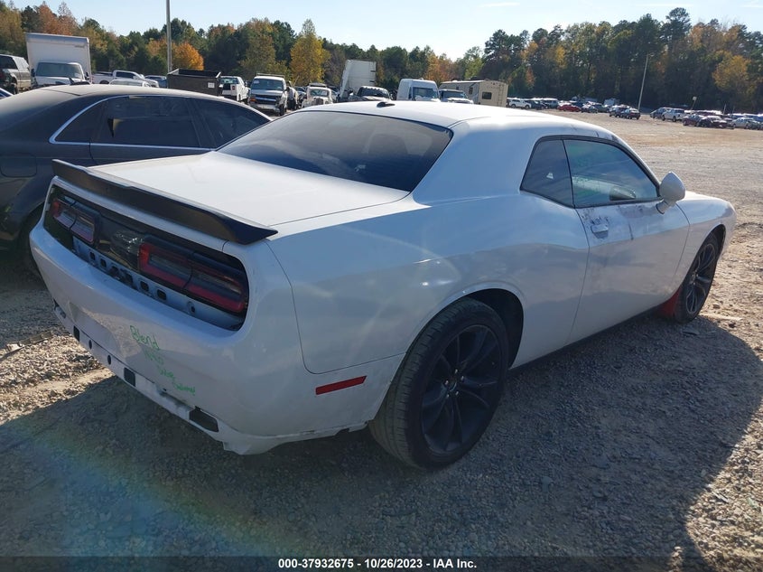VIN 2C3CDZAG7JH216933 2018 DODGE CHALLENGER SXT