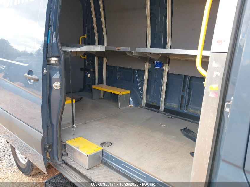 2018 MERCEDES-BENZ SPRINTER CARGO VAN WD3PE7CDXJP645944