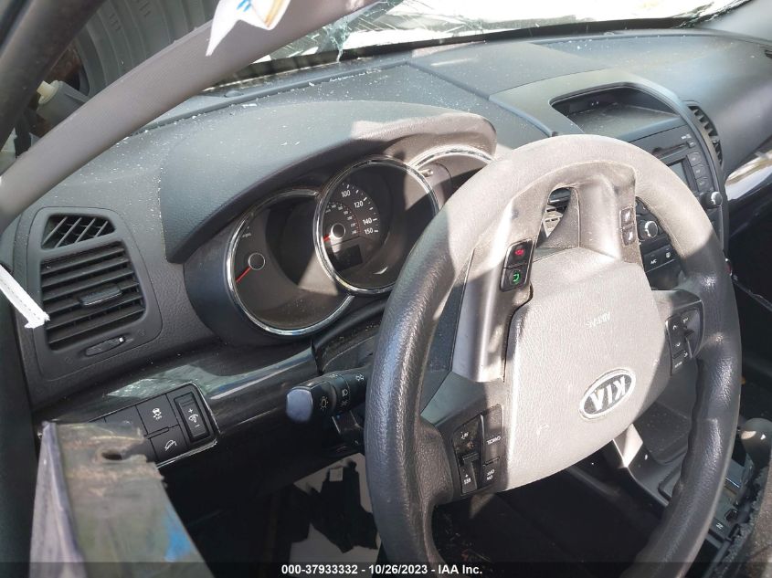 2013 KIA SORENTO LX - 5XYKT3A19DG311225
