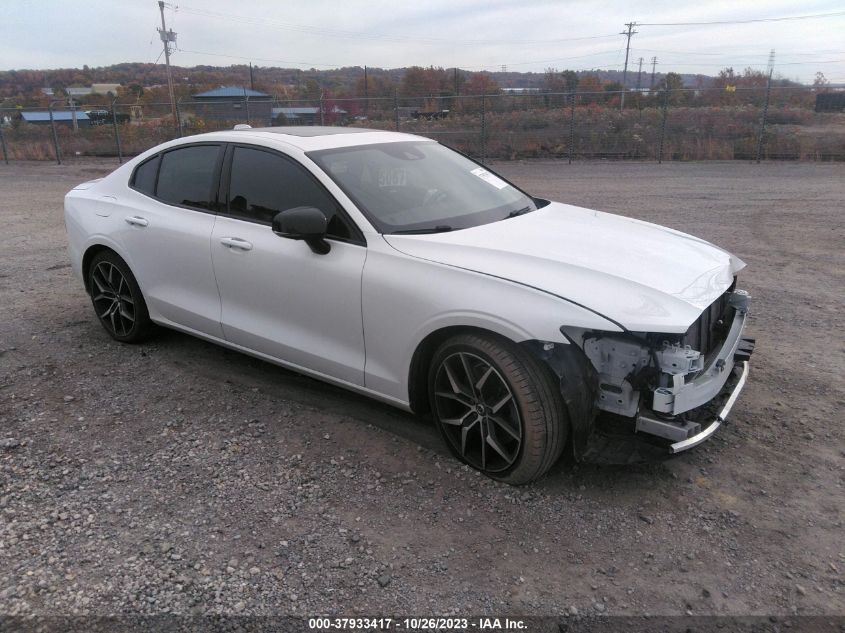 7JRA22TM7KG013610 VOLVO S60 R-DESIGN 2019