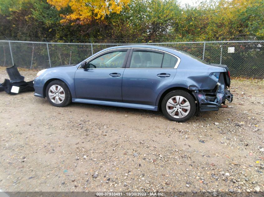 2013 SUBARU LEGACY 2.5I - 4S3BMAA65D1030164
