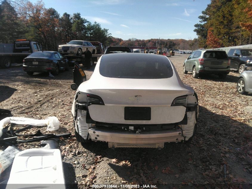 2022 TESLA MODEL 3 - 5YJ3E1EA7NF121106