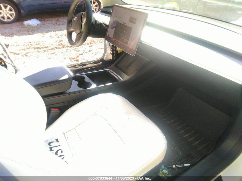 2022 TESLA MODEL 3 - 5YJ3E1EA7NF121106