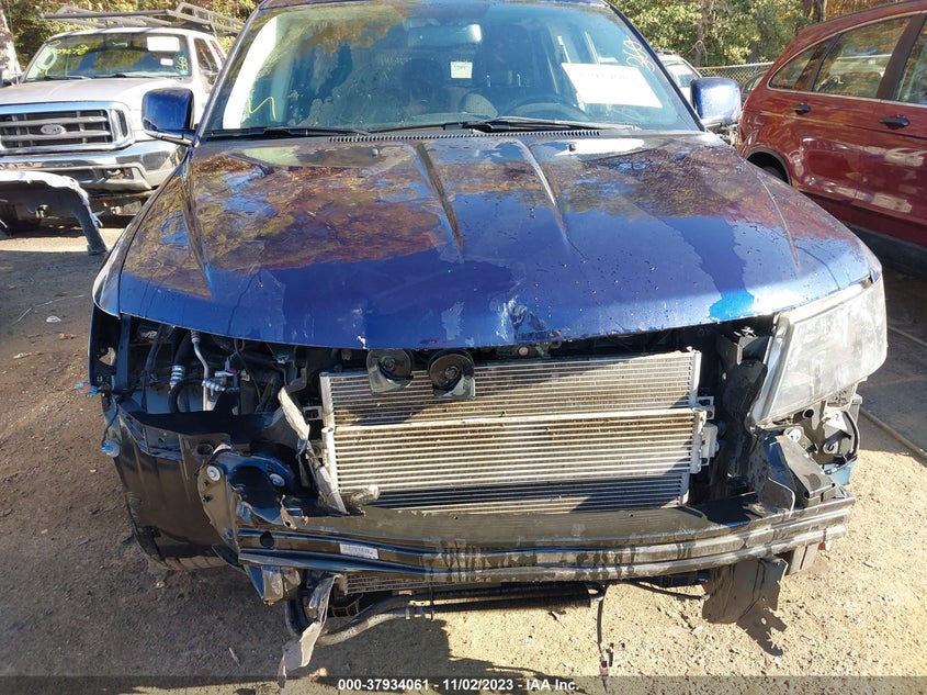 VIN 3C4PDDGG7HT609033 2017 DODGE JOURNEY CROSSROAD