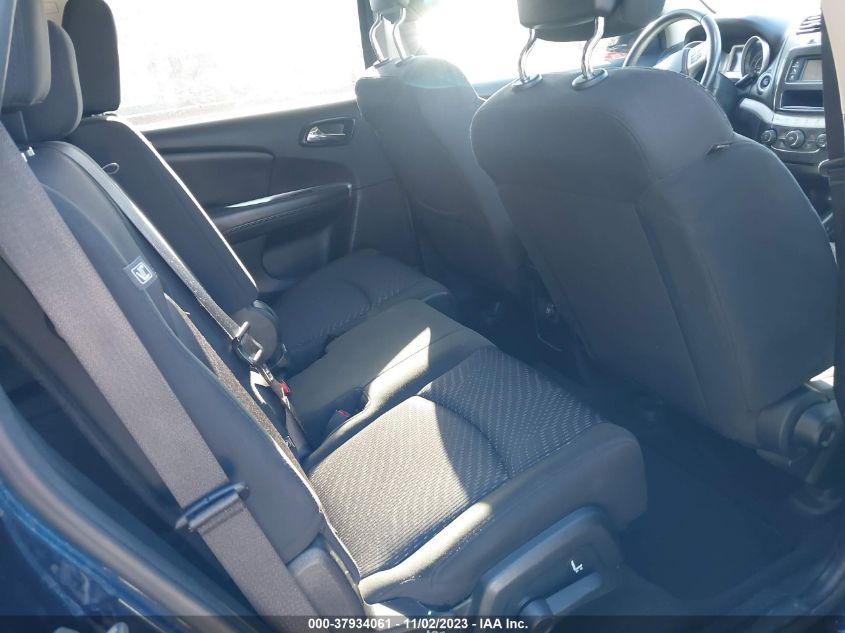 VIN 3C4PDDGG7HT609033 2017 DODGE JOURNEY CROSSROAD