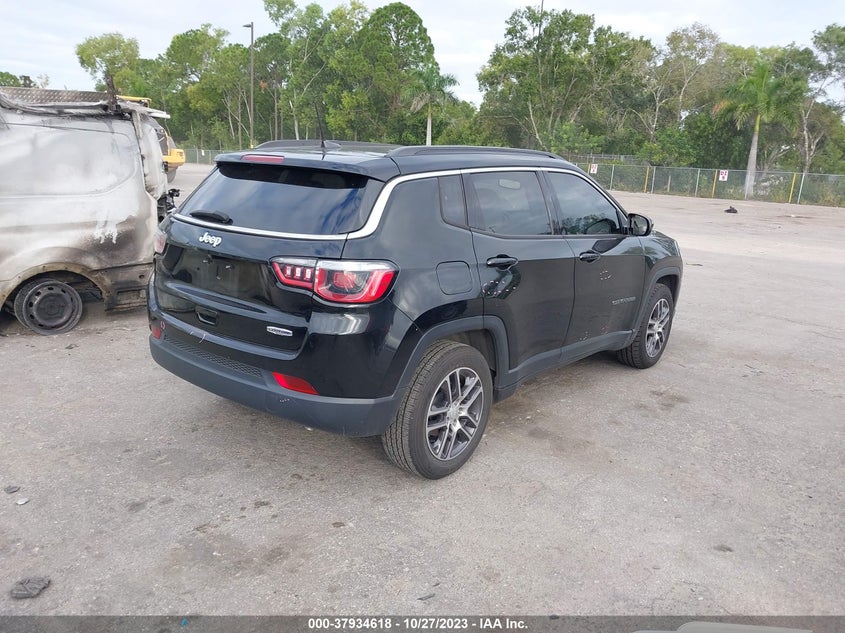 VIN 3C4NJCBB3KT730736 2019 JEEP COMPASS LATITUDE
