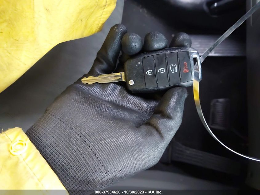 2016 KIA FORTE LX - KNAFK4A67G5541944