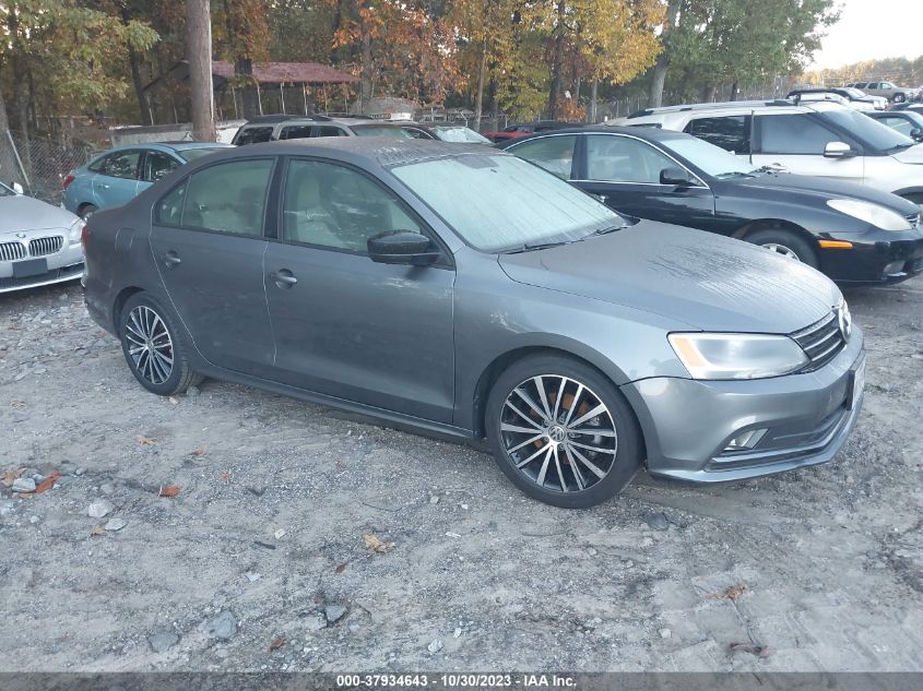 2016 VOLKSWAGEN JETTA SEDAN 1.8T SPORT - 3VWD17AJ0GM368021