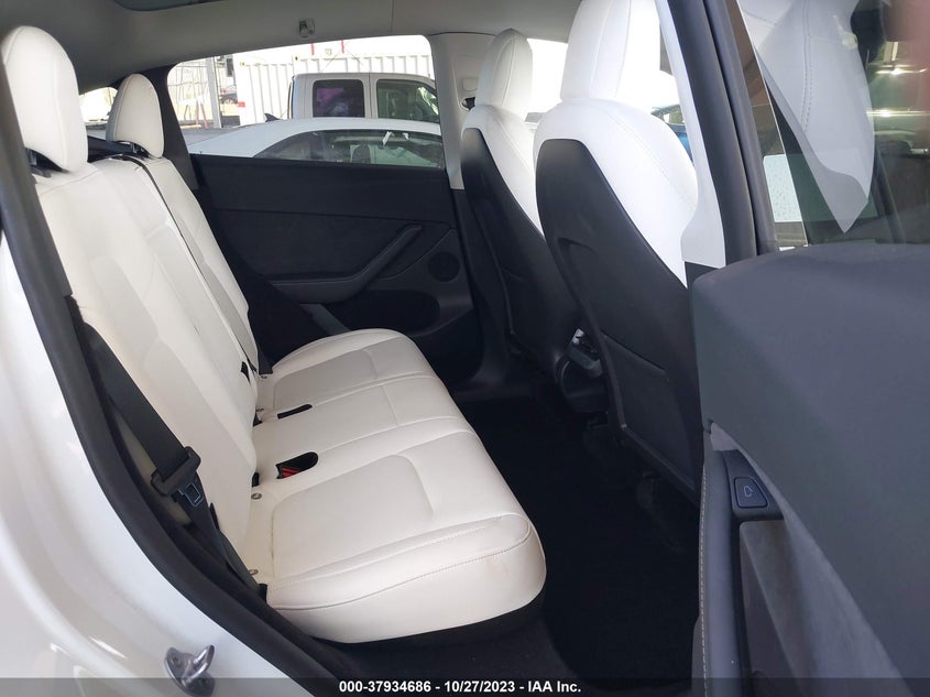 VIN 7SAYGDEEXPF591334 2023 TESLA MODEL Y