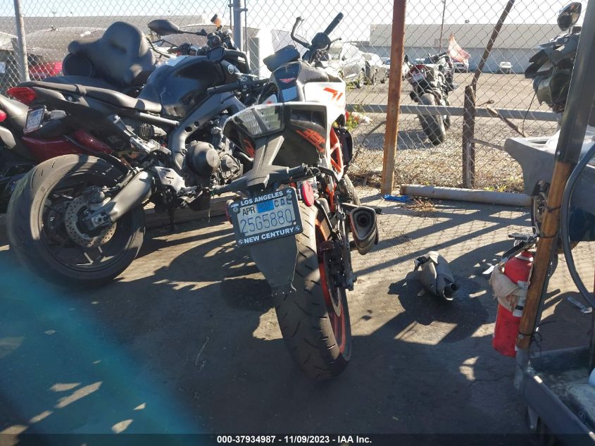 2020 KTM 390 DUKE MD2JPJ401LC220552