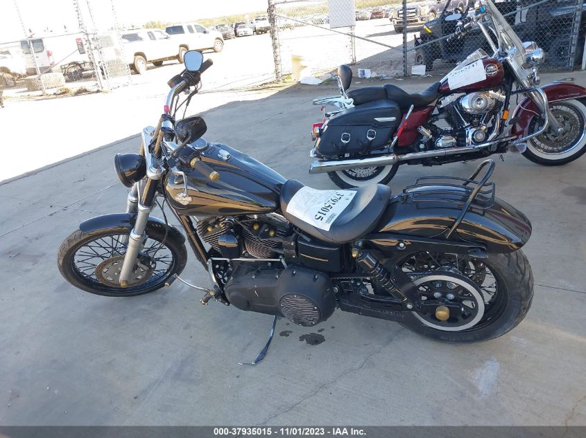 2015 HARLEY-DAVIDSON FXDWG DYNA WIDE GLIDE 1HD1GPM1XFC310593