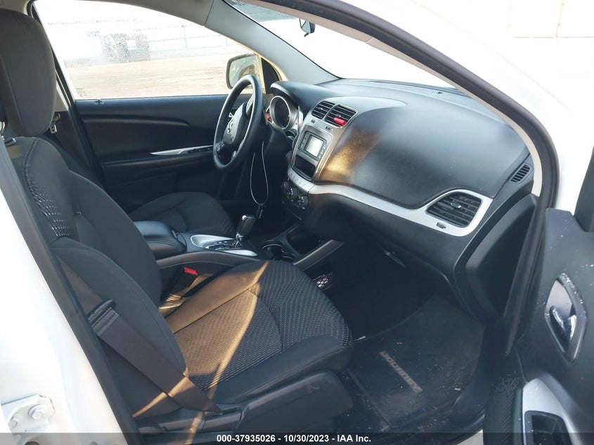 VIN 3C4PDCAB9HT638394 2017 DODGE JOURNEY SE
