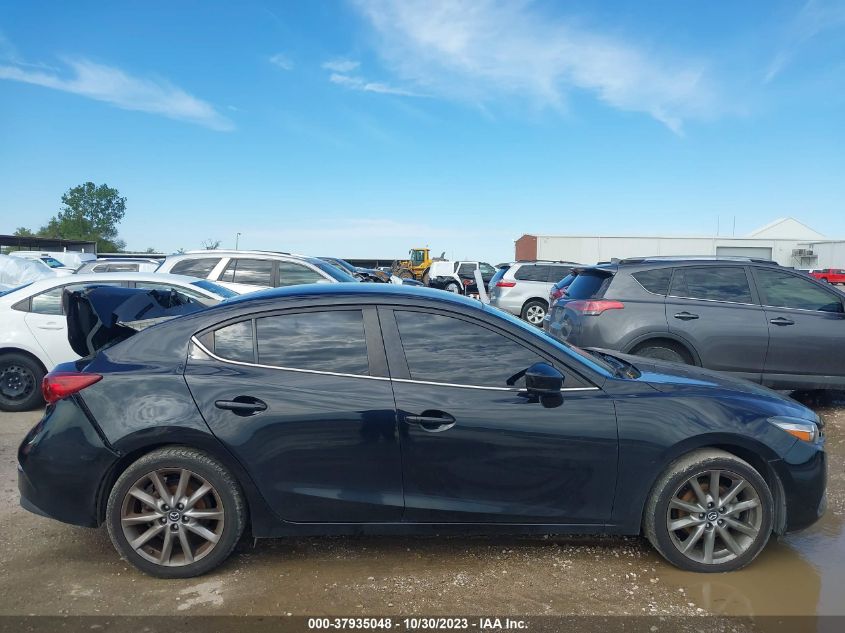 2018 MAZDA MAZDA3 TOURING - 3MZBN1V31JM184153