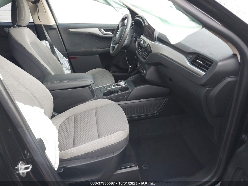 2020 FORD ESCAPE SE - 1FMCU0G68LUA28536