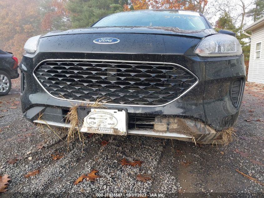 2020 FORD ESCAPE SE - 1FMCU0G68LUA28536