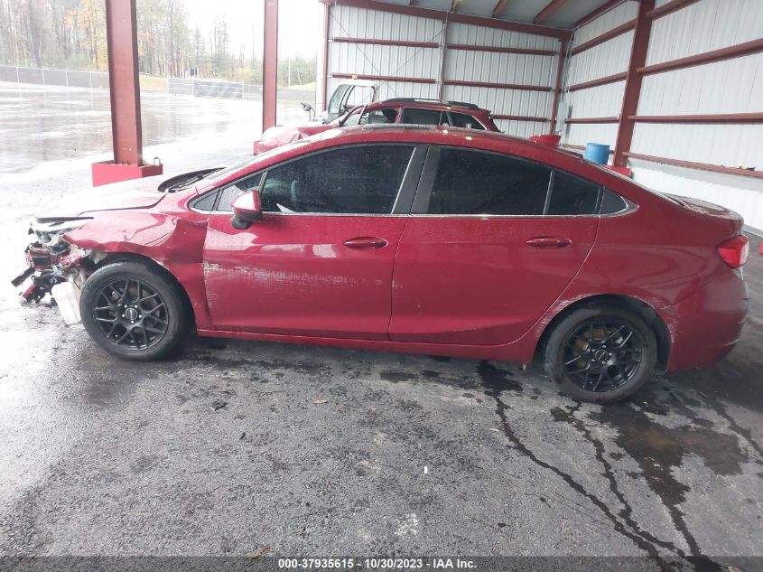 2018 CHEVROLET CRUZE LT - 1G1BE5SM9J7139164