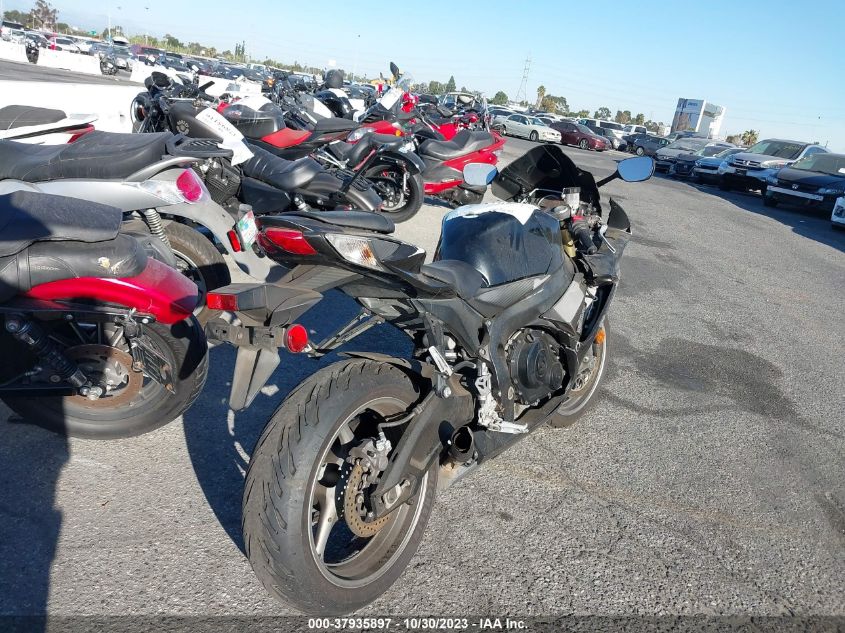 2011 SUZUKI GSX750 JS1GR7MA1B2104787
