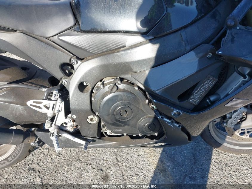 2011 SUZUKI GSX750 JS1GR7MA1B2104787