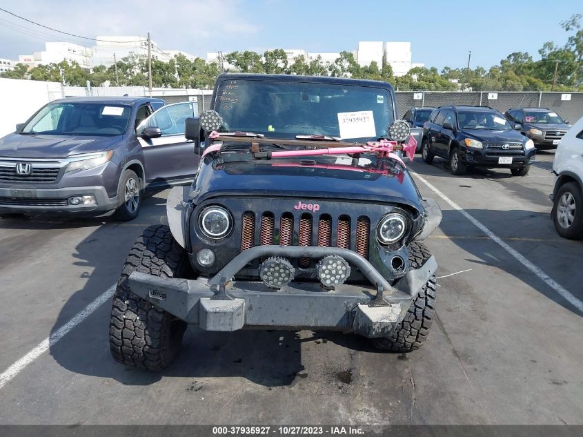 2014 JEEP WRANGLER UNLIMITED SAHARA - 1C4BJWEG2EL147120