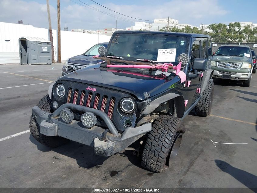 2014 JEEP WRANGLER UNLIMITED SAHARA - 1C4BJWEG2EL147120