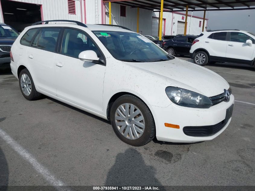 2013 VOLKSWAGEN JETTA SPORTWAGEN S - 3VWPP7AJ4DM632574