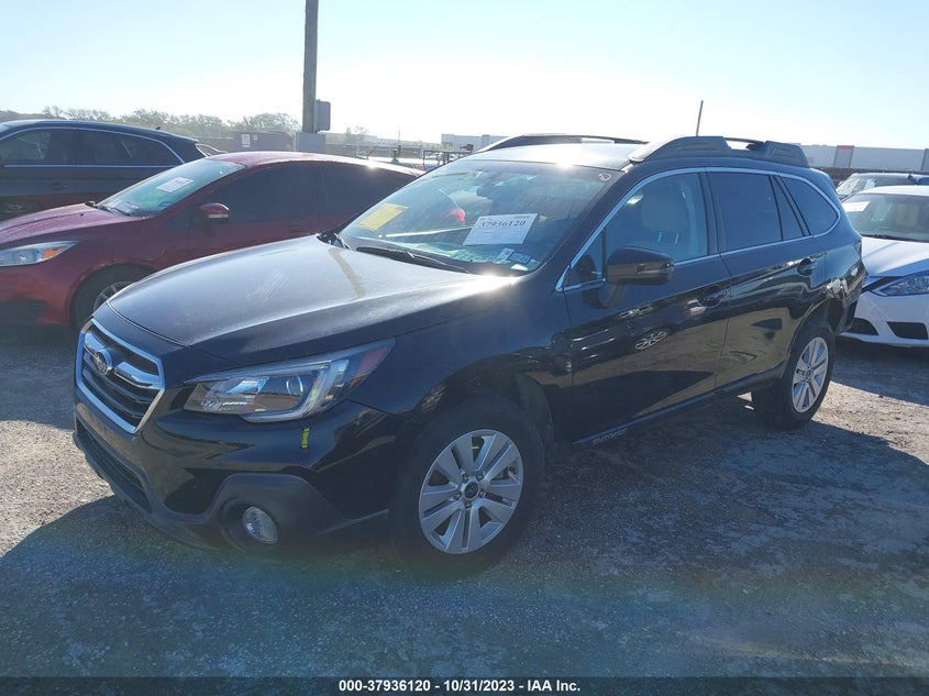 VIN 4S4BSAFC3J3323058 2018 SUBARU OUTBACK 2.5I PREMIUM
