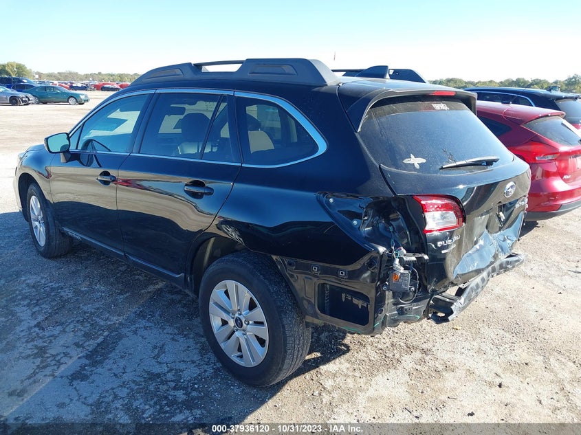 VIN 4S4BSAFC3J3323058 2018 SUBARU OUTBACK 2.5I PREMIUM