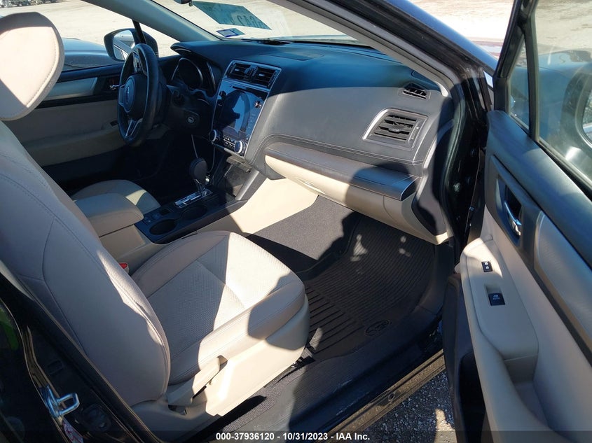 VIN 4S4BSAFC3J3323058 2018 SUBARU OUTBACK 2.5I PREMIUM