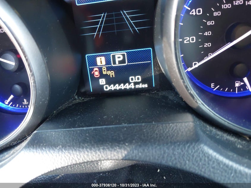 VIN 4S4BSAFC3J3323058 2018 SUBARU OUTBACK 2.5I PREMIUM