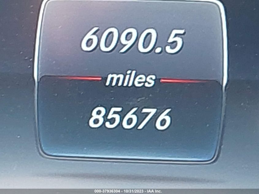 2015 MERCEDES-BENZ S 550 WDDUG8CB1FA202671
