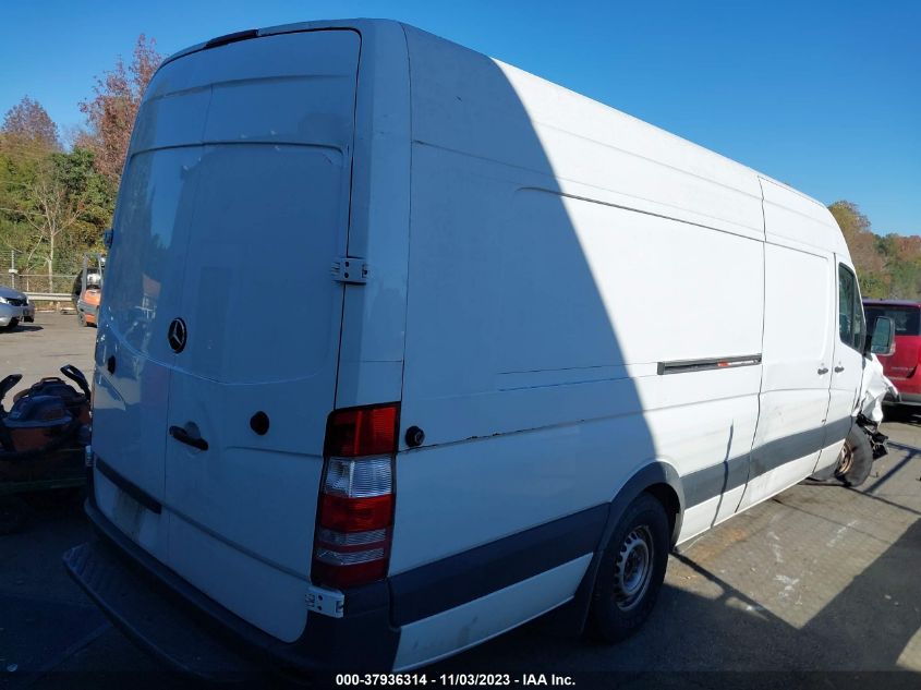 2014 MERCEDES-BENZ SPRINTER CARGO VANS WD3PE8DC8E5896300