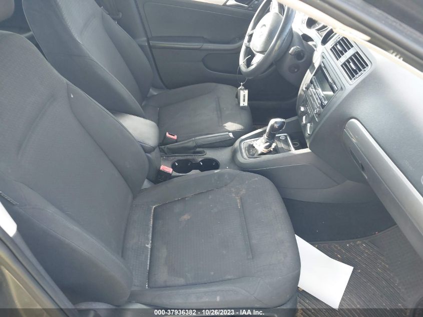 2015 VOLKSWAGEN JETTA SEDAN 1.8T SE - 3VWD17AJ1FM308960