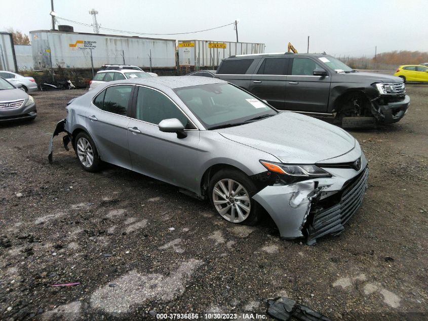 2022 TOYOTA CAMRY LE - 4T1C11AK8NU663344