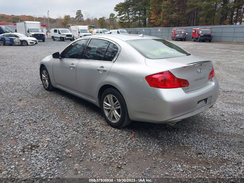 2015 INFINITI Q40 JN1CV6AR2FM650340