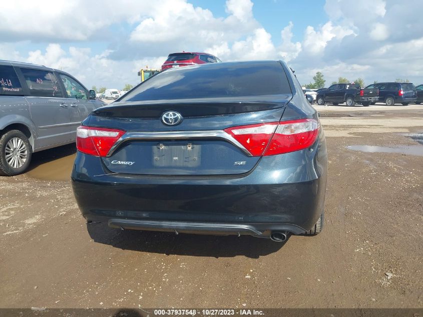 2017 TOYOTA CAMRY SE - 4T1BF1FK1HU753493