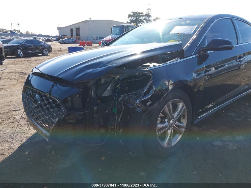 2018 HYUNDAI SONATA SPORT - 5NPE34AF4JH668556