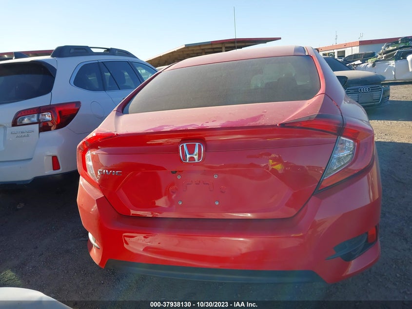 VIN 2HGFC2F52JH600940 2018 HONDA CIVIC LX