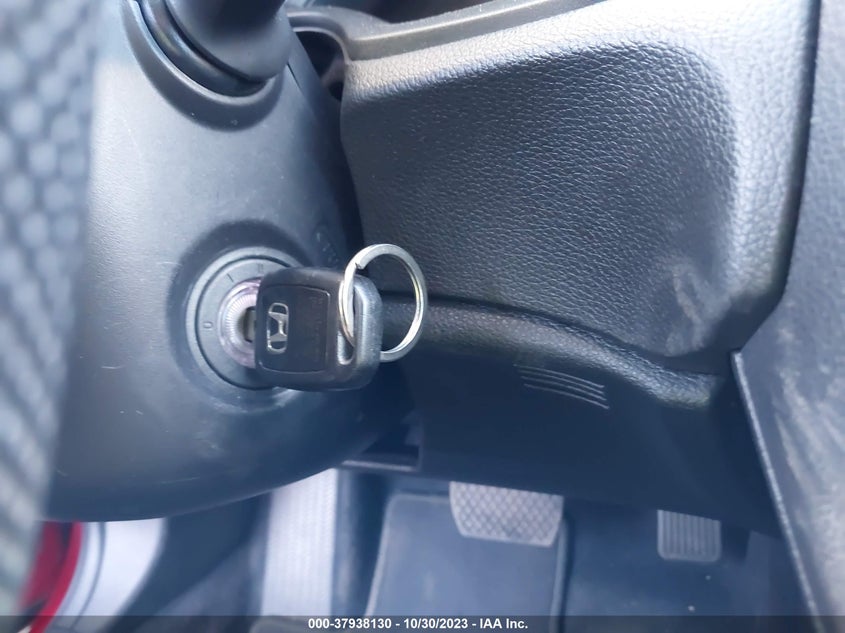 VIN 2HGFC2F52JH600940 2018 HONDA CIVIC LX