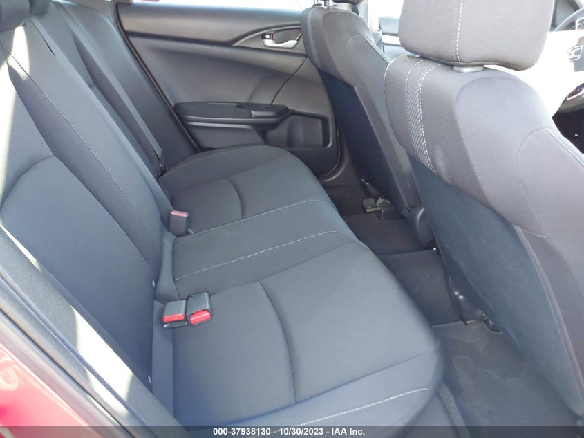 VIN 2HGFC2F52JH600940 2018 HONDA CIVIC LX