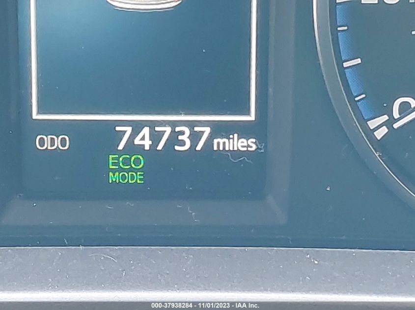 2018 TOYOTA RAV4 LE - JTMZFREV3JJ206889