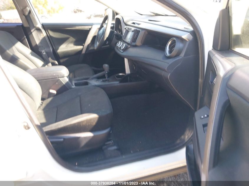 2018 TOYOTA RAV4 LE - JTMZFREV3JJ206889