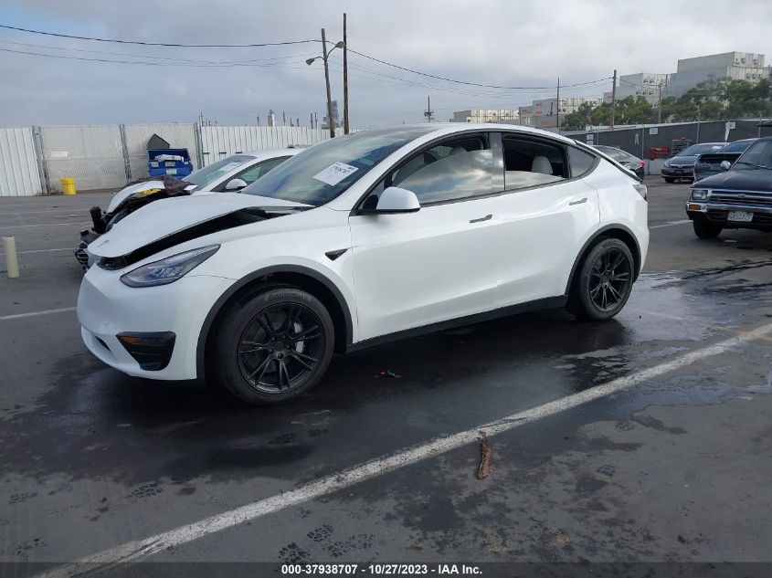 VIN 5YJYGDEE0MF228520 2021 TESLA MODEL Y