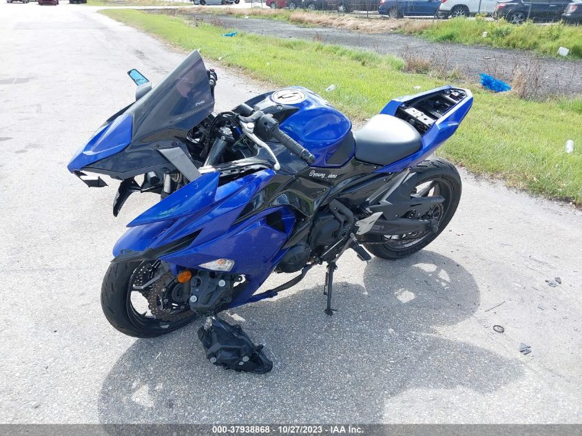 VIN ML5EXEM18MDA25564 2021 KAWASAKI EX650 M