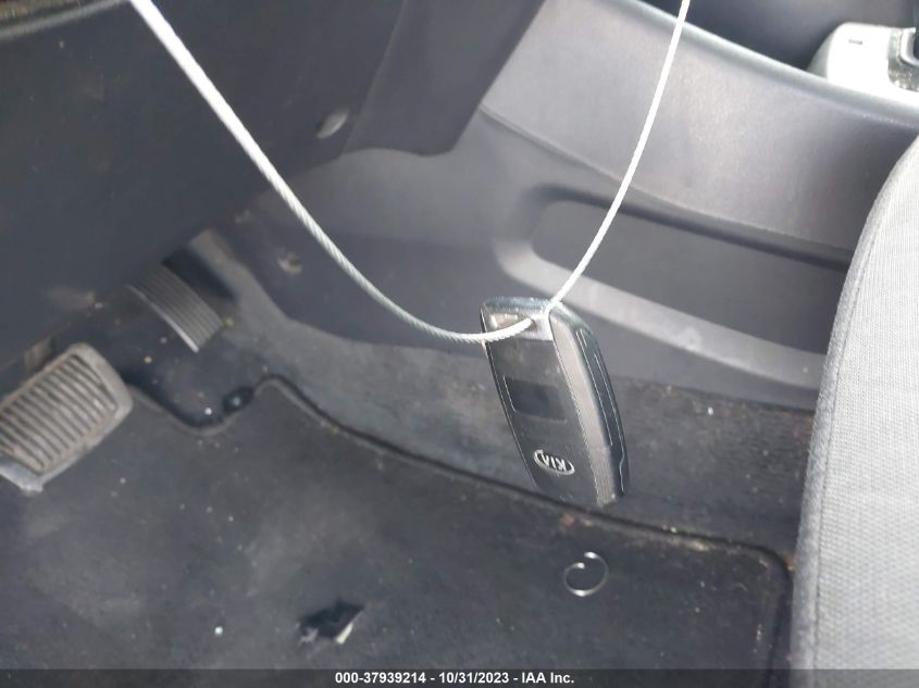 2014 KIA RIO LX - KNADM4A36E6375995