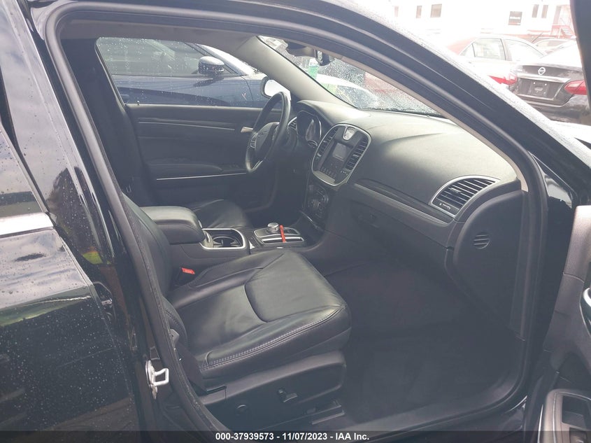 VIN 2C3CCAAG0HH577287 2017 CHRYSLER 300 LIMITED